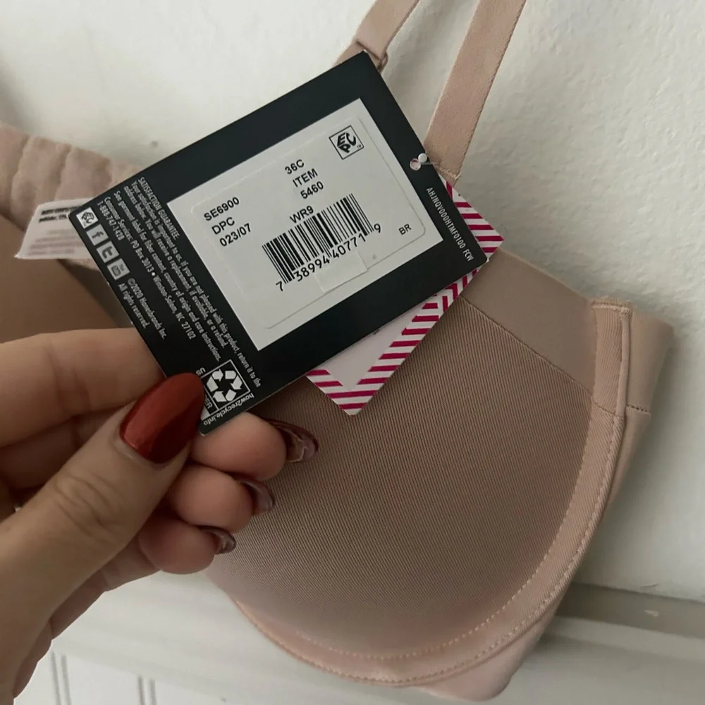 ⭐️ NEW Maidenform 36C Light Nude Smooth Finish Convertible Bra